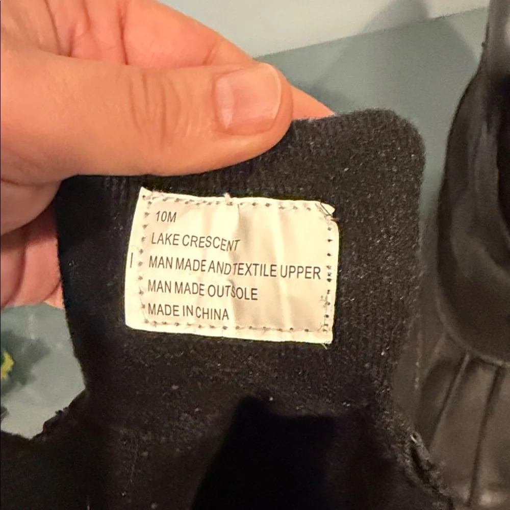 Eddie Bauer Black Insulated Boots - Picture 4 of 6